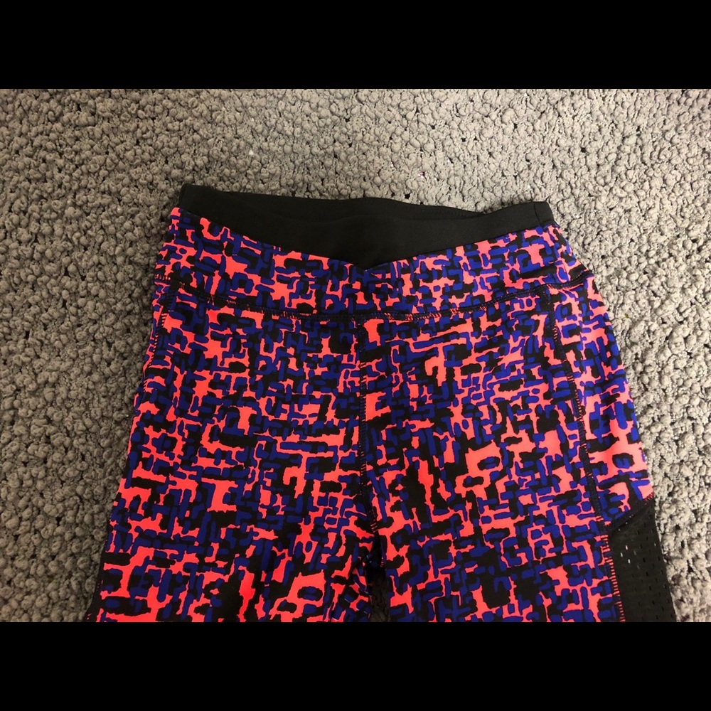 Patterned leggings!! - Picture 2 of 4